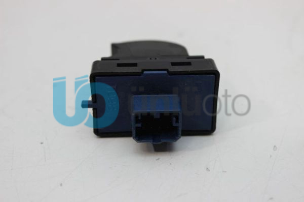 Cam Açma (Kaldırma) Kumanda Düğmesi Sol Tekli - Fiat Fiorino Citröen Nemo Peugeot Bipper