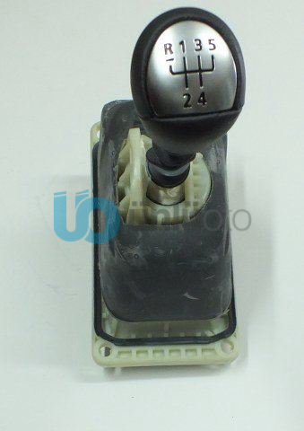 CLIO II KANGO II VİTES KOMUTASI DERİ TOPUZLU