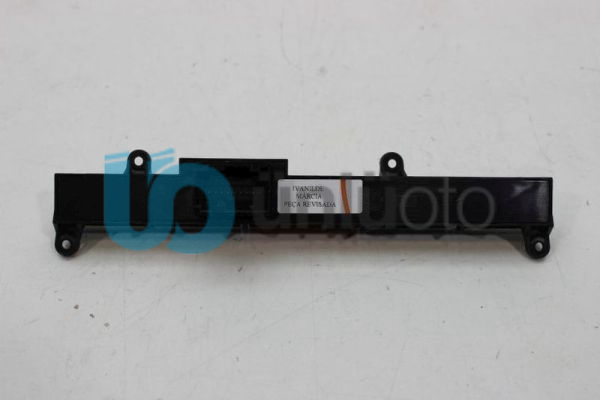 Dörtlü Flaşör Anahtar Grubu (Sisli) - Fiat Palio Albea 2006