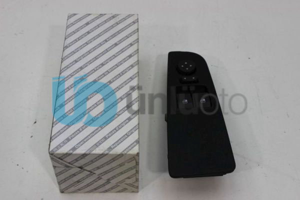 Fiat Grande Punto Sol Ön Cam Açma Kumanda Düğmesi