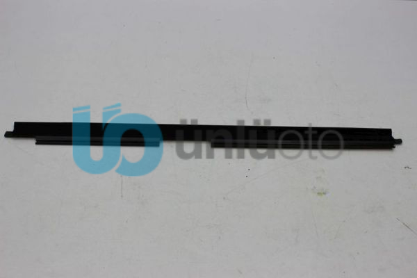 Fiat Uno Sağ Arka Kapı Cam Kenar Çıtası Lastiği