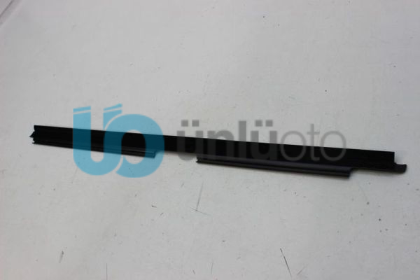 Fiat Uno Sağ Ön Kapı Dış Cam Sıyırıcı Fitili