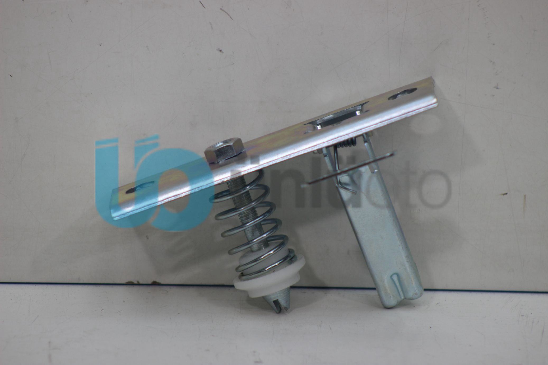 Motor Kaput Kilidi Üst Tempra Tipo