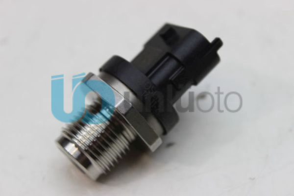 Yakıt Reil Müşürü Mazot Basınç Sensörü 1.3 Euro5-Mito Doblo 2015 Jeep Bravo 500L