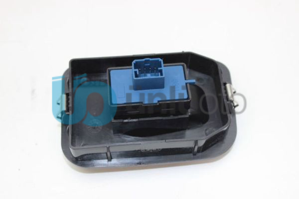 Cam Açma Düğmesi Sol Fiat Fiorino Peugeot Boxer Citröen Jumper