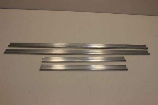 Fiat 124 Eşik Nikelajı Takım