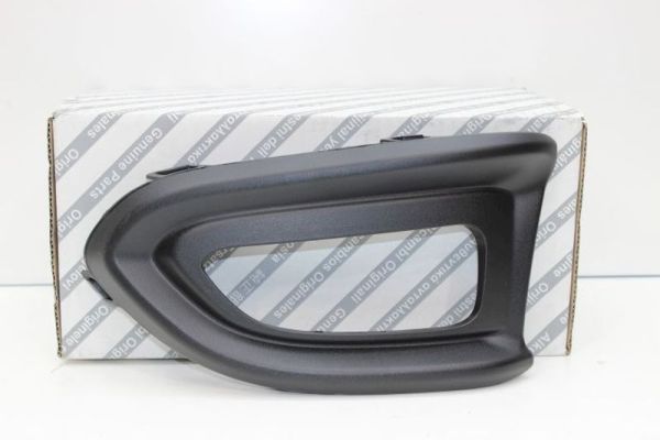 Fiat 500X Ön Tampon Sol Sis Çerçevesi (Kapağı)