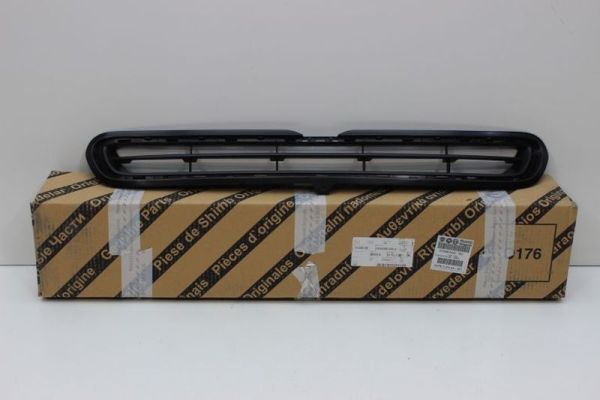 Fiat 500X Radyatör Ön Panjuru Tampon Alt Izgarası Orijinal